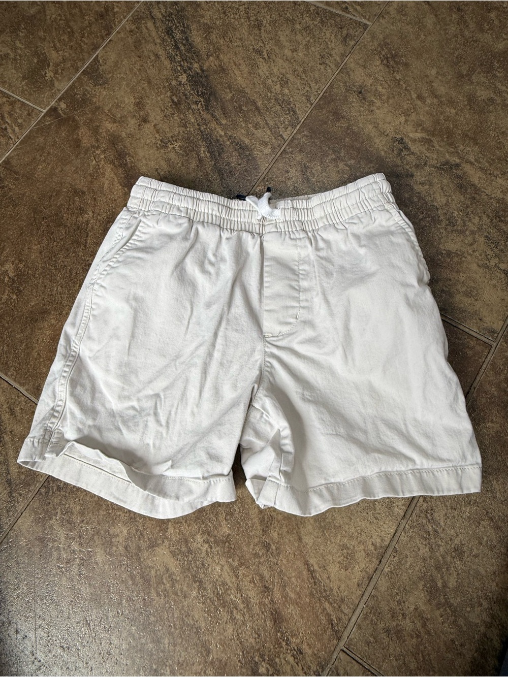 Vineyard Vines boys size 10 khaki Elastic Drawstring  Shorts